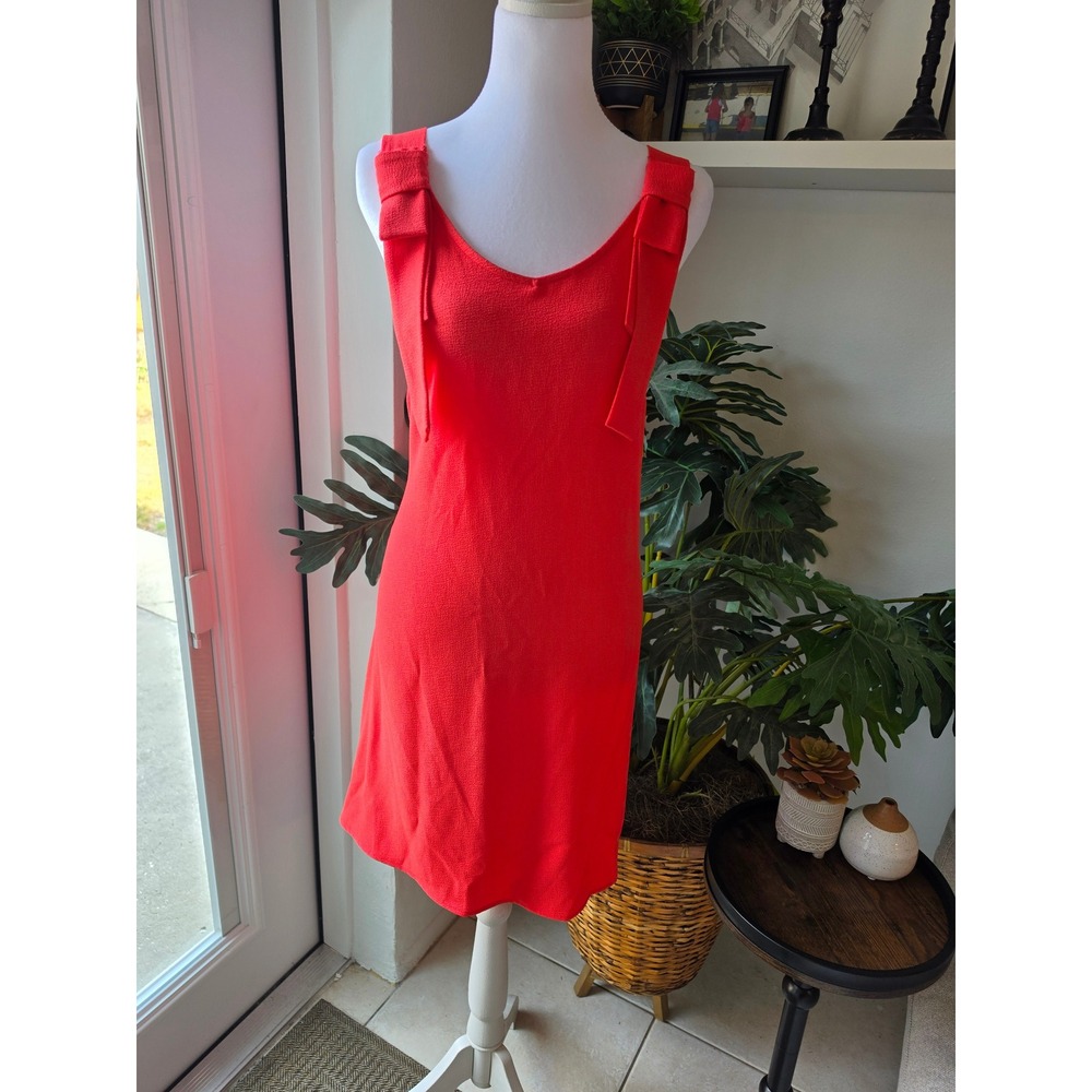 Nicole Miller Studio Red Bow Shoulder‎ Crepe Shift Dress Size 6 Sleeveless Scoop